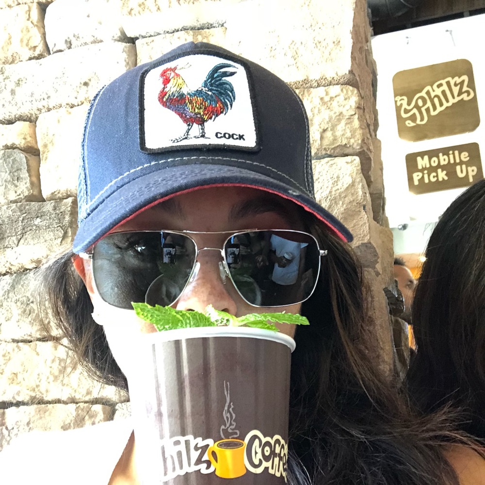 Meet your Posher, Thuy